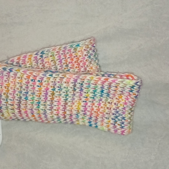 Multicolor knitted Infinity Scarf - Picture 2 of 2